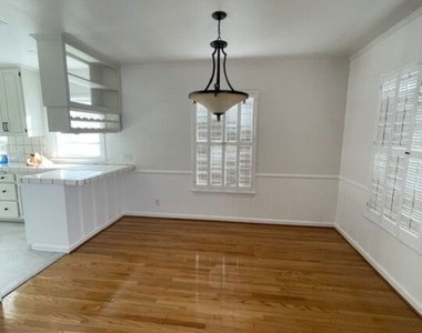 4838 Cartwright Avenue - Photo Thumbnail 8