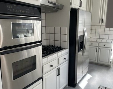 4838 Cartwright Avenue - Photo Thumbnail 10