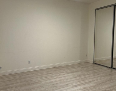 11422 Via Rancho San Diego - Photo Thumbnail 5