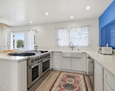 3448 Big Springs Avenue - Photo Thumbnail 5