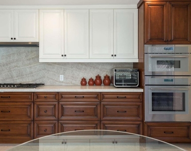 101 Columbia Drive - Photo Thumbnail 14