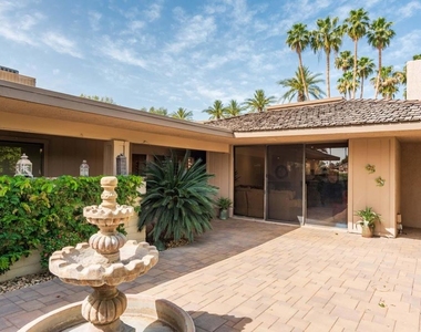 101 Columbia Drive - Photo Thumbnail 5