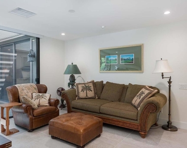 101 Columbia Drive - Photo Thumbnail 17