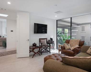 101 Columbia Drive - Photo Thumbnail 18