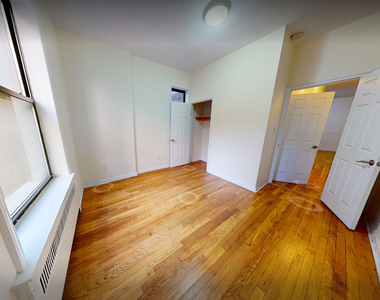 123 East 82nd Street - Photo Thumbnail 3