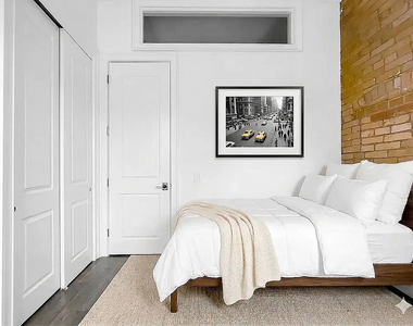 350 3rd Avenue - Photo Thumbnail 4