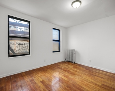 Broadway, Unit 44 - Photo Thumbnail 8