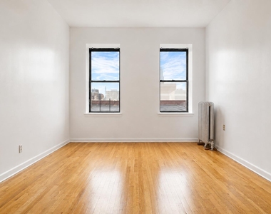 201 West 105th Street - Photo Thumbnail 4