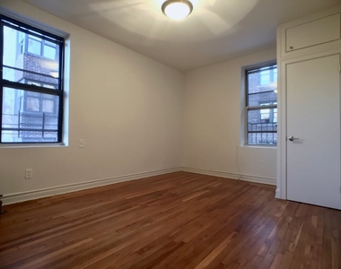 615 Fort Washington Avenue - Photo Thumbnail 4
