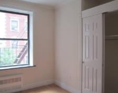 West 103rd Street - Photo Thumbnail 3