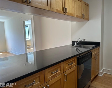 323 W 96th St - Photo Thumbnail 1