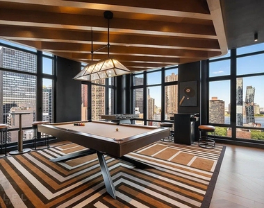 East 36th Street - Photo Thumbnail 11