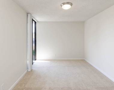 85 West 5th Avenue - Photo Thumbnail 10