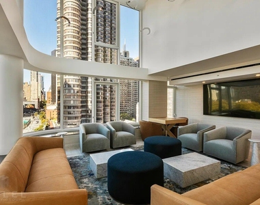 1st Avenue - Photo Thumbnail 7