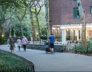 Avenue C - Photo Thumbnail 9