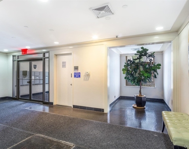 14320 Hoover Avenue - Photo Thumbnail 7