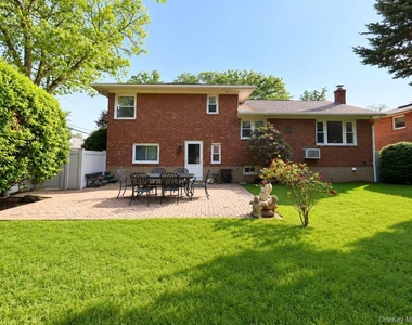 757 Leslie Lane - Photo Thumbnail 18