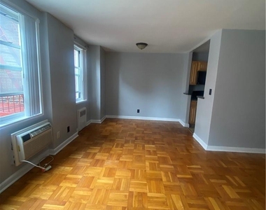 4 Sadore Lane - Photo Thumbnail 2