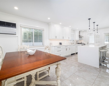 140 Baltimore Avenue - Photo Thumbnail 7