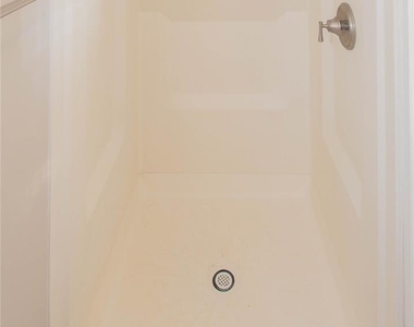 206 South Street - Photo Thumbnail 13