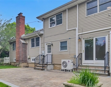 136 Lee Road - Photo Thumbnail 17