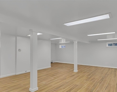 136 Lee Road - Photo Thumbnail 16