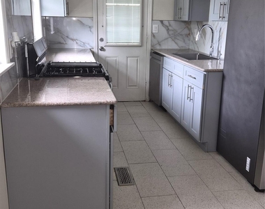94 Gates Avenue - Photo Thumbnail 17