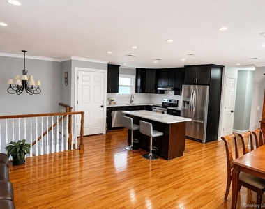 20 Everit Avenue - Photo Thumbnail 1