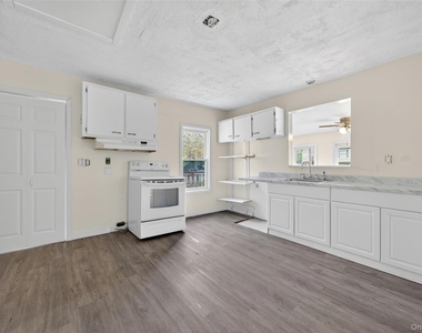 41 Rock Ridge Avenue - Photo Thumbnail 9
