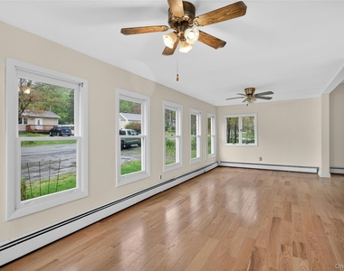 41 Rock Ridge Avenue - Photo Thumbnail 3