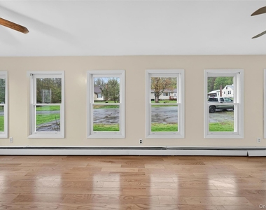 41 Rock Ridge Avenue - Photo Thumbnail 5