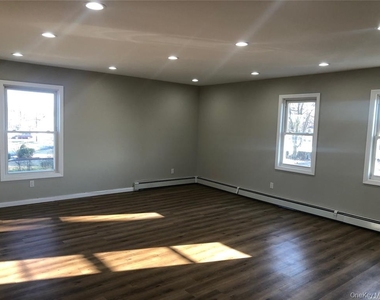 281 Dogwood Avenue - Photo Thumbnail 1