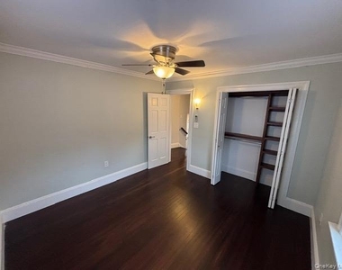 38-23 219th Street - Photo Thumbnail 6