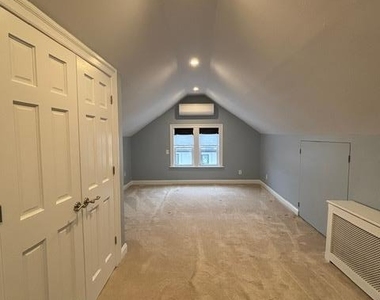 38-23 219th Street - Photo Thumbnail 7