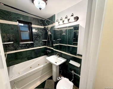 73-50 Bell Boulevard - Photo Thumbnail 18