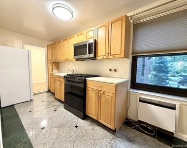 73-50 Bell Boulevard - Photo Thumbnail 13