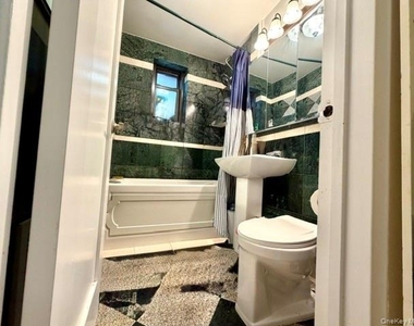 73-50 Bell Boulevard - Photo Thumbnail 10