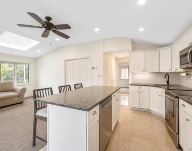 84 Twinlawns Avenue - Photo Thumbnail 18