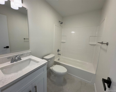 13 Park Avenue - Photo Thumbnail 8