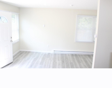 211 Parkway Boulevard - Photo Thumbnail 25