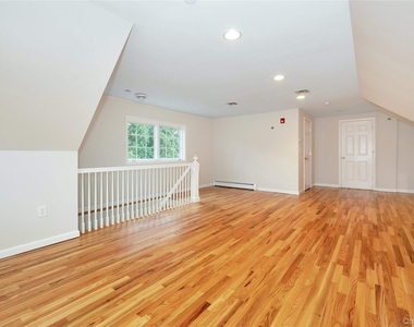 181 Washington Street - Photo Thumbnail 17