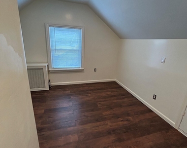 18 N 6th Avenue - Photo Thumbnail 8