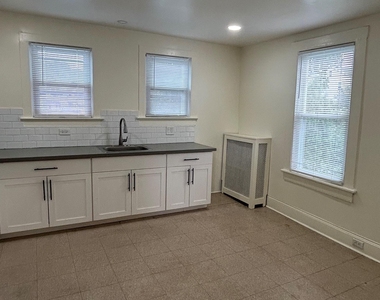 18 N 6th Avenue - Photo Thumbnail 3