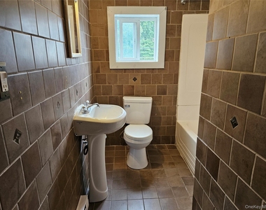 81 Franklin Street - Photo Thumbnail 18