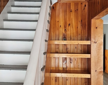 81 Franklin Street - Photo Thumbnail 2