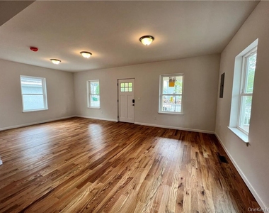 126 Main Street - Photo Thumbnail 2