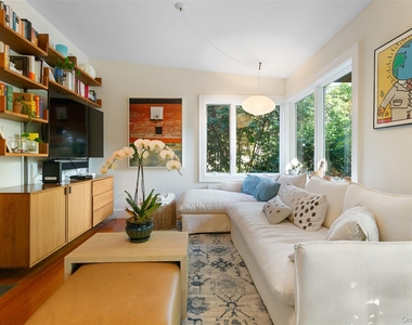 27 Spring Street - Photo Thumbnail 1