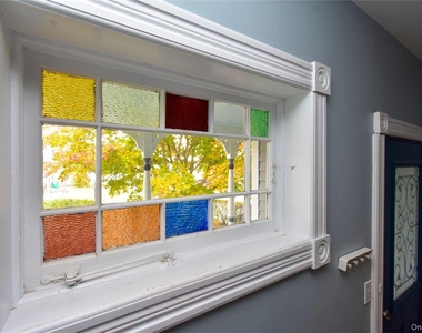 79 Rombout Avenue - Photo Thumbnail 3
