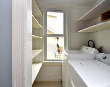 79 Rombout Avenue - Photo Thumbnail 8