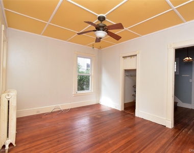 79 Rombout Avenue - Photo Thumbnail 9